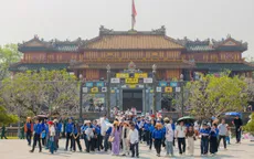 Mở cửa di tích dịp Giải phóng Huế, hàng nghìn du khách tham quan