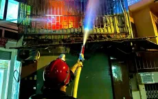 Cháy nhà nghỉ ở TP Hồ Chí Minh, 6 người may mắn thoát nạn