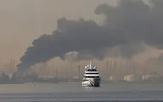 Tàu chở dầu Kuwait bị trúng hỏa lực tại cảng Dubai