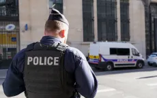 Pháp điều tra âm mưu đánh bom Paris