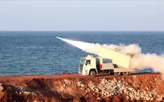 Iran tuyên bố bắn trúng tàu có liên hệ với Israel tại eo biển Hormuz