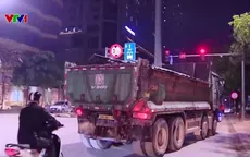 Siết chặt xe chở bùn đất từ chân công trường, hạn chế ô nhiễm và mất an toàn giao thông