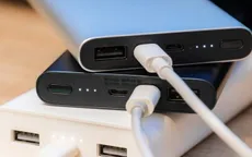 Trung Quốc siết chuẩn sạc dự phòng