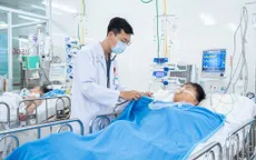 Xuyên đêm cứu nạn nhân tai nạn xe khách