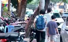 Lấn chiếm vỉa hè tái diễn tại Nha Trang