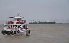 Hơn 800 tàu mắc kẹt chờ mở đường thoát qua eo biển Hormuz