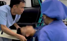 Hà Nội: CSGT kịp thời mở đường đưa 2 người bị tai nạn lao động đi cấp cứu