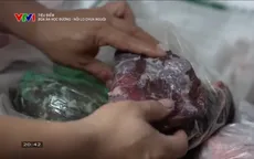 Bữa ăn học đường: Nỗi lo chưa nguôi sau một miếng thịt lạ