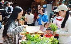 Phiên chợ độc đáo giữa lòng Đà Lạt: Tại sao giá cao vẫn hút du khách?