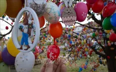 Người dân Hy Lạp thắt chặt chi tiêu dịp lễ