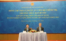 Thường trực Ban Bí thư Trần Cẩm Tú gặp gỡ cộng đồng người Việt Nam tại Campuchia