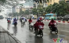 Miền Bắc sắp đón không khí lạnh gây mưa dông, miền Trung tiếp tục nắng nóng gay gắt