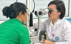 Lông sâu róm bay vào mắt có thể làm tổn thương thị lực