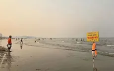 Cứu nạn thành công hai anh em sinh đôi gặp nạn khi tắm biển