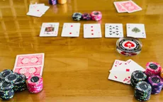 Poker hay cờ bạc: Khi nào người chơi bước qua lằn ranh pháp luật?