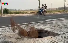 Hàng loạt hố ga ở Đắk Lắk mất nắp, tạo thành “bẫy tử thần”