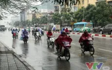 Miền Bắc mưa dông bất chợt, thời tiết mát dịu