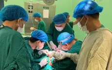 Hồi sinh cánh tay bị tổn thương nghiêm trọng cho nam bệnh nhân 21 tuổi