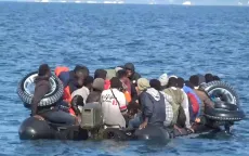 Anh và Pháp đạt thỏa thuận ngăn chặn người di cư vượt eo biển Manche 