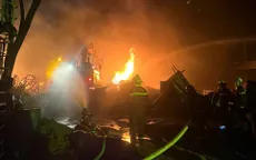 Cháy bãi chứa dầu thải ở xã Đông Anh (Hà Nội), 1 người bị thương