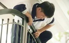 Bước chân vào đời - Tập 28: Cô Giang ngất xỉu, Minh trèo cổng giải cứu