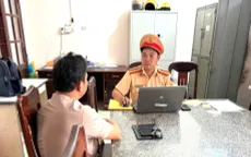 Xử phạt tài xế xe tải vượt ẩu, đối đầu ô tô con trên đường Đông Trường Sơn (Đắk Lắk)