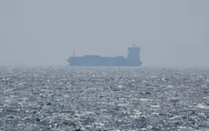Hai tàu bị tấn công gần eo biển Hormuz trong vài giờ