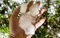 Chủ động ứng phó mưa lớn, lốc, sét, mưa đá và gió mạnh trên biển