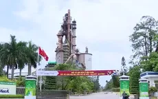 Quảng Ninh lấy mẫu khí thải sau phản ánh về Nhà máy xi măng Lam Thạch