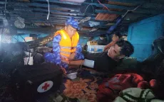 Khoảnh khắc đẹp tuần qua (4-10/5): Nhiều cuộc giải cứu xúc động