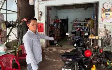 Nghi bị báo công an vì hát karaoke lớn, người đàn ông mang dao truy đuổi hàng xóm
