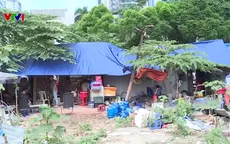 Hà Nội: Xuất hiện tình trạng "hàng rong" kiểu mới núp bóng sau những tấm tôn quây dự án