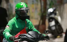Hà Nội oi nóng ngột ngạt đầu mùa hè, người dân chật vật mưu sinh
