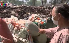 Bãi rác gần khu dân cư quá tải, khói bốc mù mịt, ảnh hưởng nhiều hộ dân ở Ninh Bình