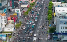 Ùn ứ sau khi đảo chiều làn xe trên đường Cộng Hòa (TP Hồ Chí Minh)