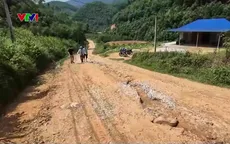 Tuyên Quang: Hàng nghìn hộ dân khốn khổ vì tuyến đường liên xã xuống cấp nghiêm trọng
