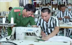 Phạm nhân được xóa mù chữ, ưu tiên học nghề để làm lại cuộc đời