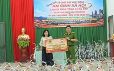 Mô hình "Con nuôi Công an" và những hoạt động ý nghĩa tiếp sức cho học sinh nghèo tới trường