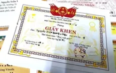Nguy cơ lộ lọt dữ liệu cá nhân của trẻ em từ việc đăng tải giấy khen trên mạng xã hội