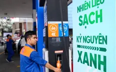 Ngày đầu bán đại trà xăng E10: Nguồn cung ổn định