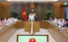 Phó Thủ tướng Thường trực: Bảo đảm chất lượng xăng E10 và quyền lợi của người tiêu dùng