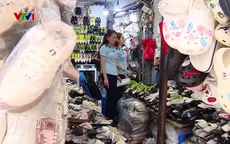 Đột kích kho hàng giả mạo nhãn hiệu quy mô lớn, lợi nhuận 300% đến 400%