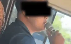 Tài xế xe khách vừa lái xe, vừa hát karaoke bị xử phạt