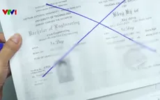 Doanh nghiệp tăng xác minh hồ sơ, lộ hàng loạt bằng cấp giả