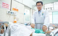 Cứu nạn nhân nặng nhất vụ tai nạn trên cao tốc Phan Thiết - Dầu Giây