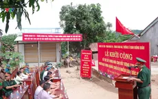 Cán bộ, chiến sĩ không quân xây nhà nghĩa tình tặng gia đình chính sách