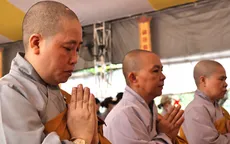 Những nén nhang tri ân ký ức Mậu Thân tại Công viên Lê Thị Riêng