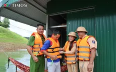 Chủ động bảo vệ người mưu sinh trên sông nước mùa mưa bão