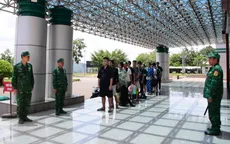 Tiếp nhận 12 công dân Việt Nam do Campuchia trao trả