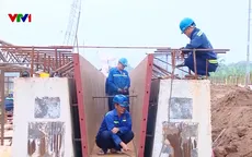 Nhiều công nhân, kỹ sư ở Nghệ An bị nợ lương, nợ bảo hiểm kéo dài
